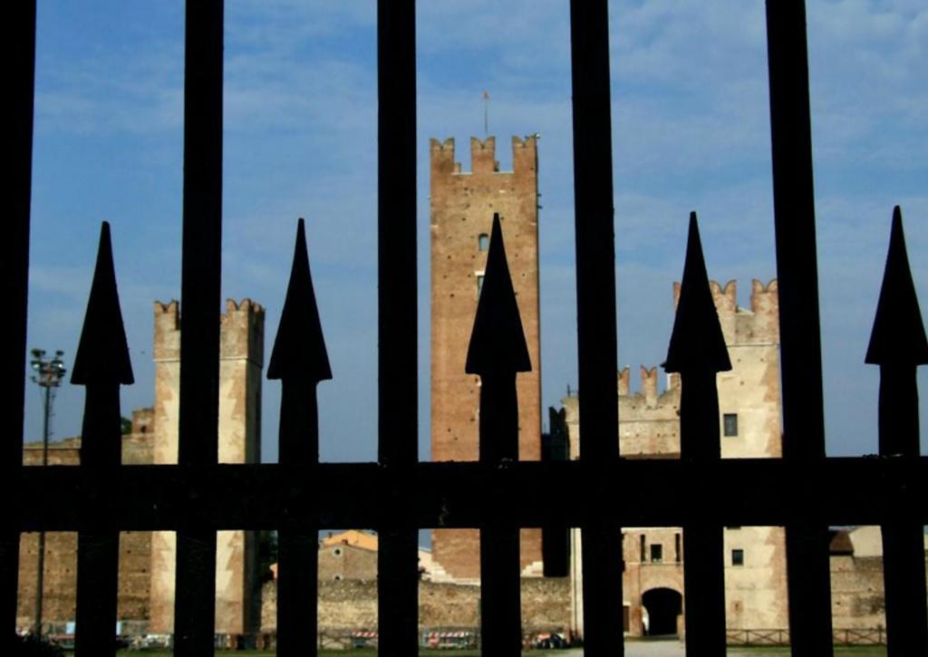 Bed And Breakfast Castello วิลลาฟรันกา ดี เวโรนา ภายนอก รูปภาพ